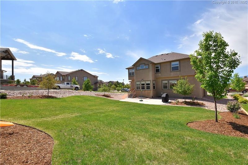 1560 Oakmont Dr, Colorado Springs, CO 80921