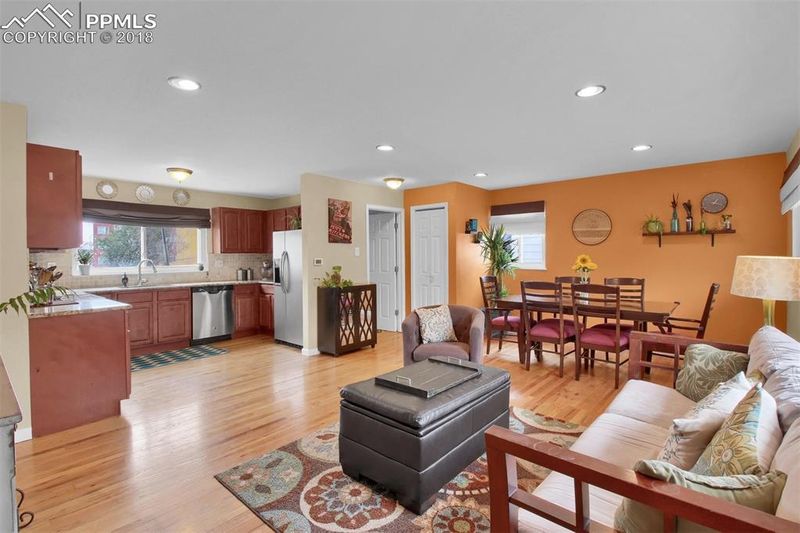 1562 W Hoye Pl, Denver, CO 80223