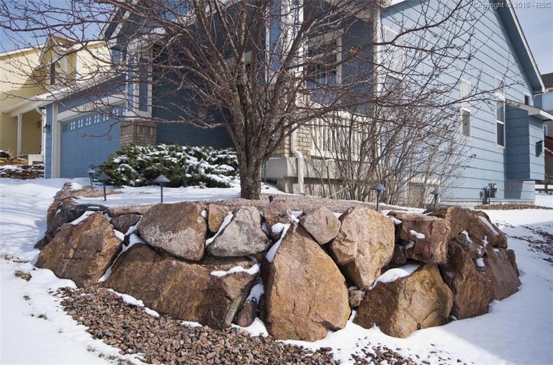 15623 Lacuna Dr, Monument, CO 80132