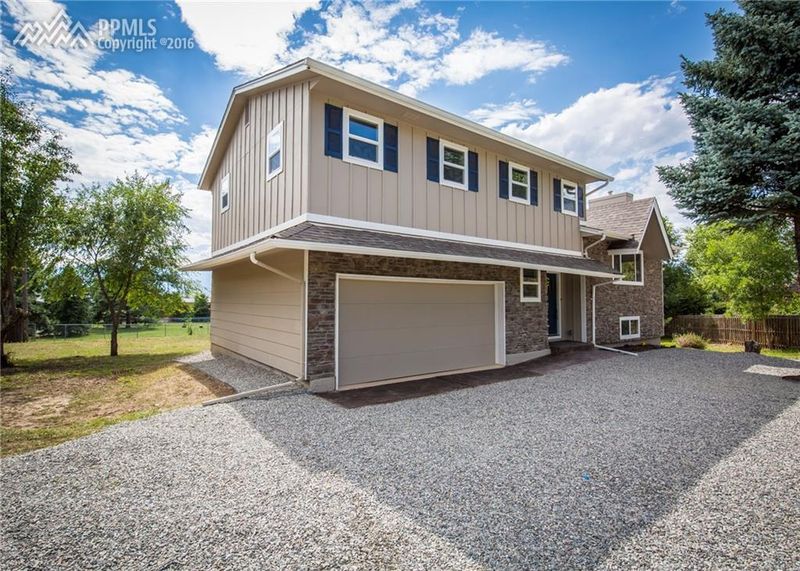 1563 Cragin Rd, Colorado Springs, CO 80920