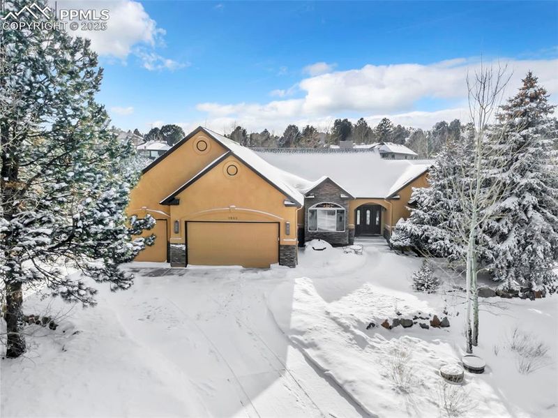 1565 Old Antlers Way, Monument, CO 80132