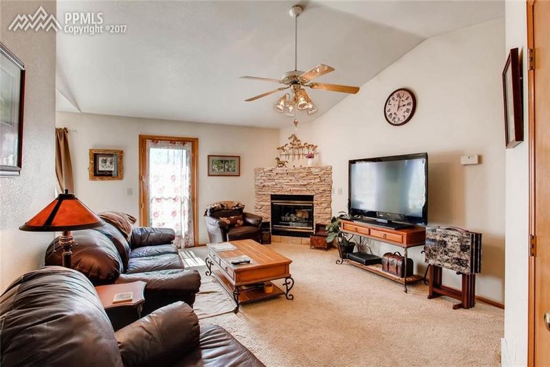 15650 Alta Plaza Cir, Peyton, CO 80831