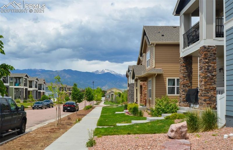 1571 Kempton Al, Colorado Springs, CO 80910