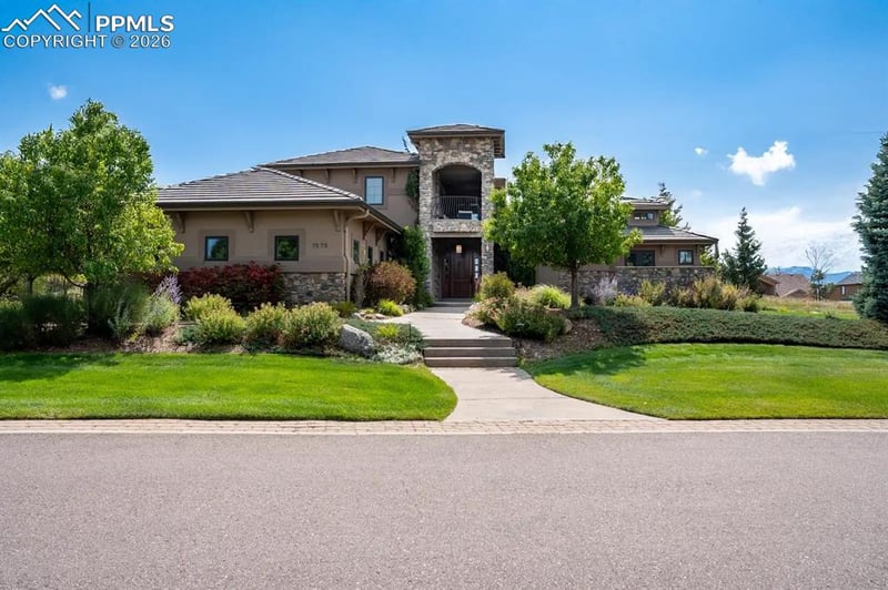 1575 Vine Cliff Hts, Colorado Springs, CO 80921