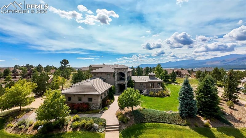 1575 Vine Cliff Hts, Colorado Springs, CO 80921