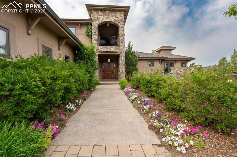 1575 Vine Cliff Hts, Colorado Springs, CO 80921