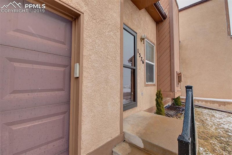 1576 Territory Trl, Colorado Springs, CO 80919