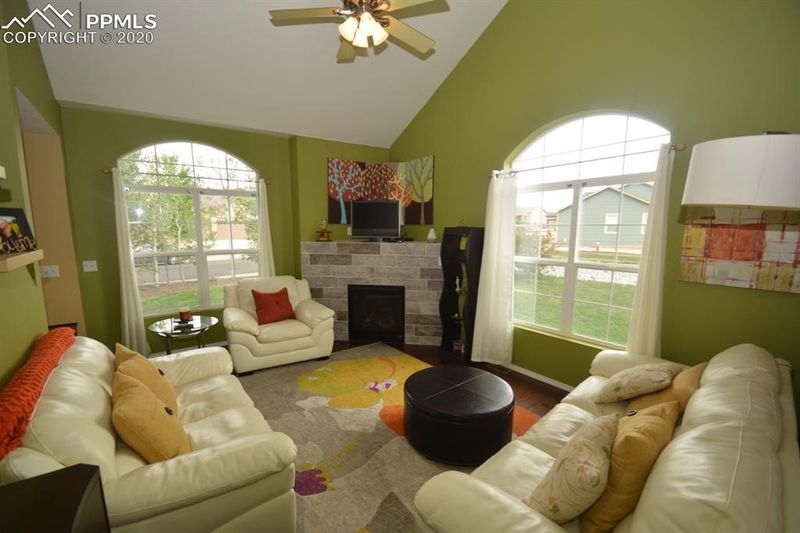 15762 James Gate Pl, Monument, CO 80132