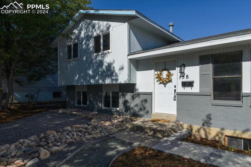 158 Glenn Pl, Pueblo, CO 81001