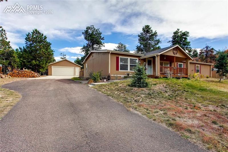 15806 Ray Dr, Larkspur, CO 80118