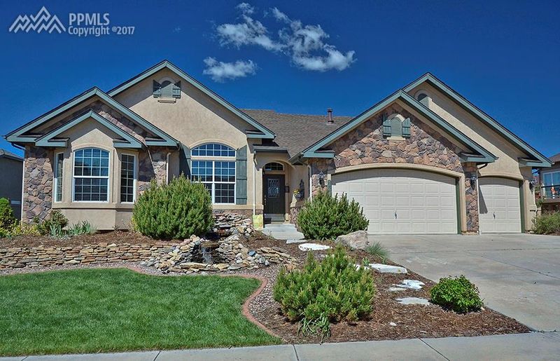 15818 Bridle Ridge Dr, Monument, CO 80132