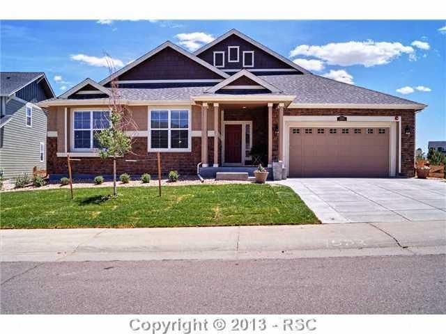 1582 Bent Wedge Point, Castle Rock, CO 80109