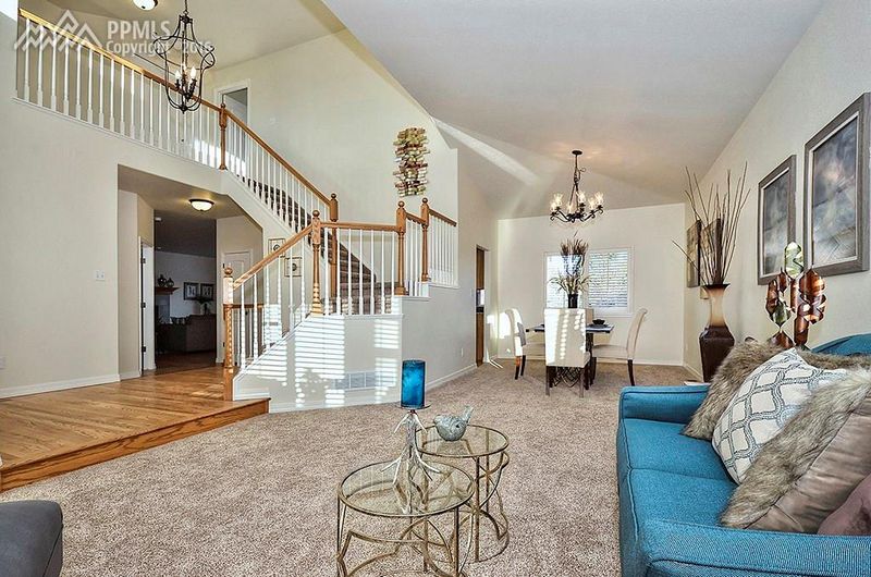 15823 Maple Hill Rd, Monument, CO 80132