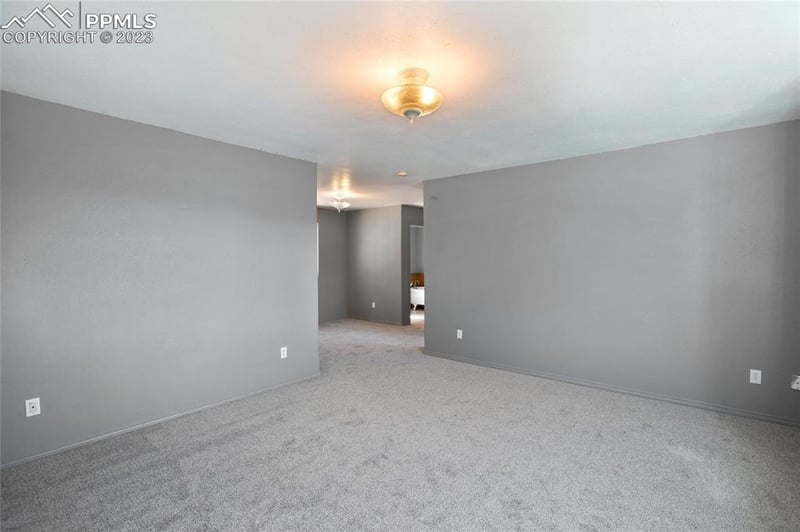 15825 Spruce Dr, Woodland Park, CO 80863