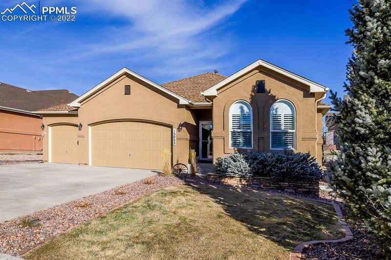 15853 Maple Hill Rd, Monument, CO 80132