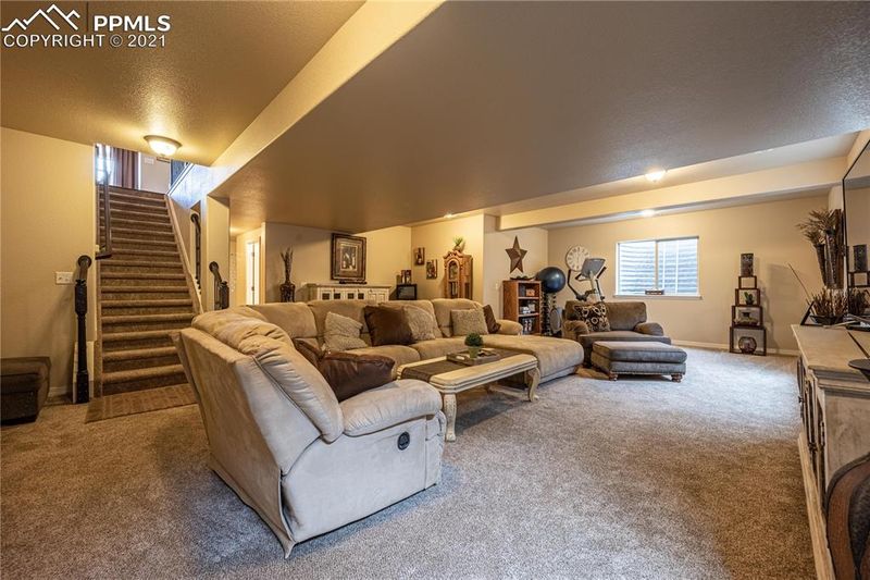15865 Midland Valley Way, Monument, CO 80132