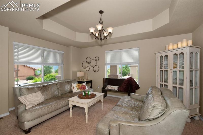 1588 Oakmont Dr, Colorado Springs, CO 80921