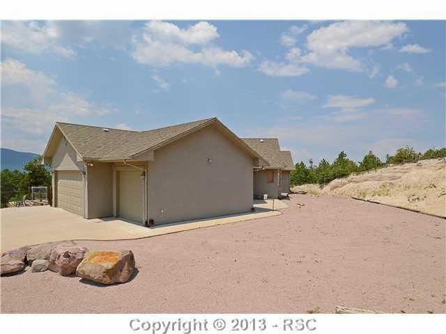 1589 Quartz Mountain Dr, Larkspur, CO 80118