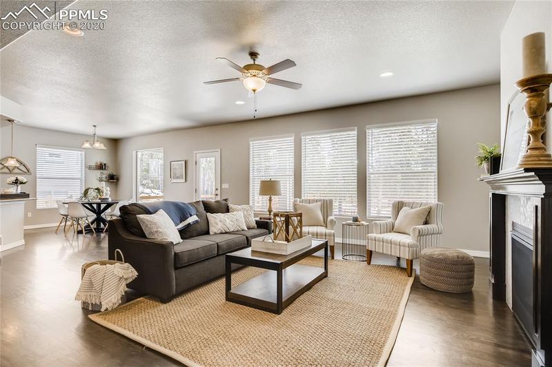 1590 Summerglow Ln, Monument, CO 80132
