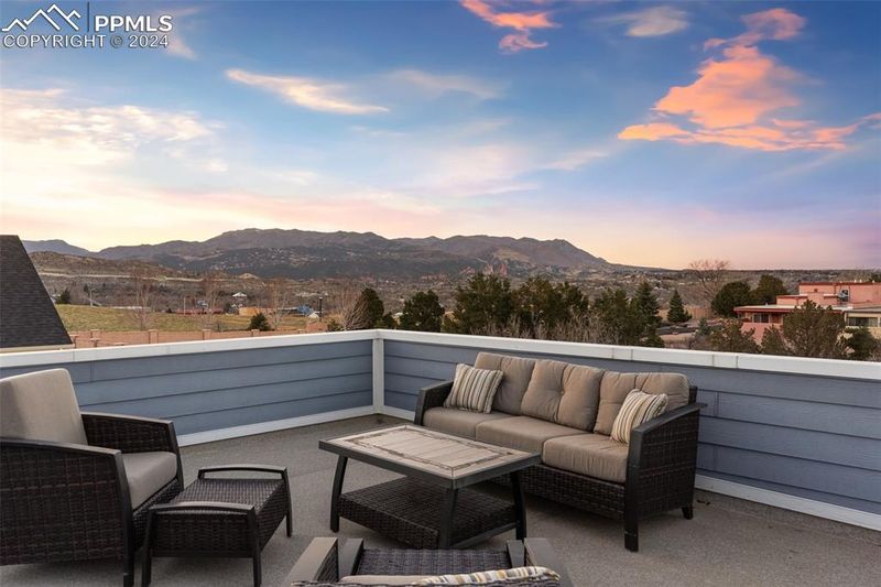 1594 Gold Hill Mesa Dr, Colorado Springs, CO 80905