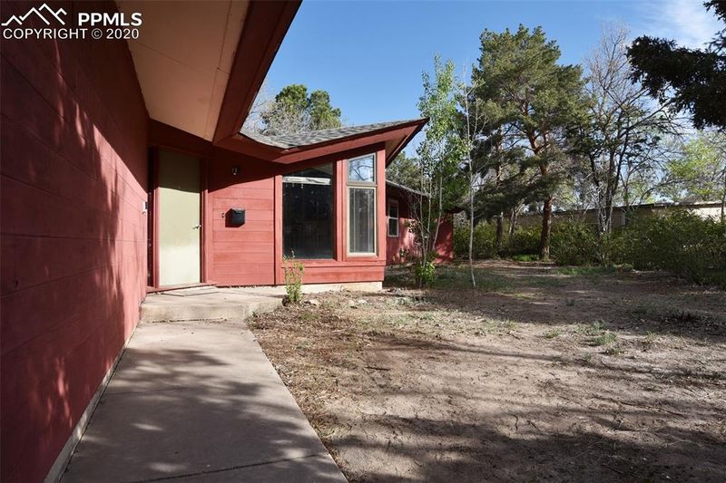1596 Turner Rd, Colorado Springs, CO 80920
