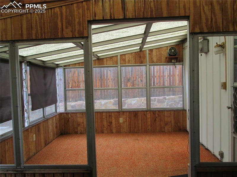 16 Brentwood Dr, Colorado Springs, CO 80909