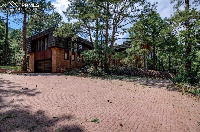 16 Leaming Dr, Colorado Springs, CO 80906