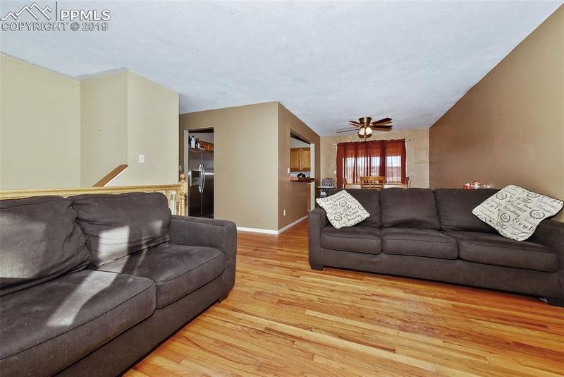 16 Mcburney Blvd, Colorado Springs, CO 80911