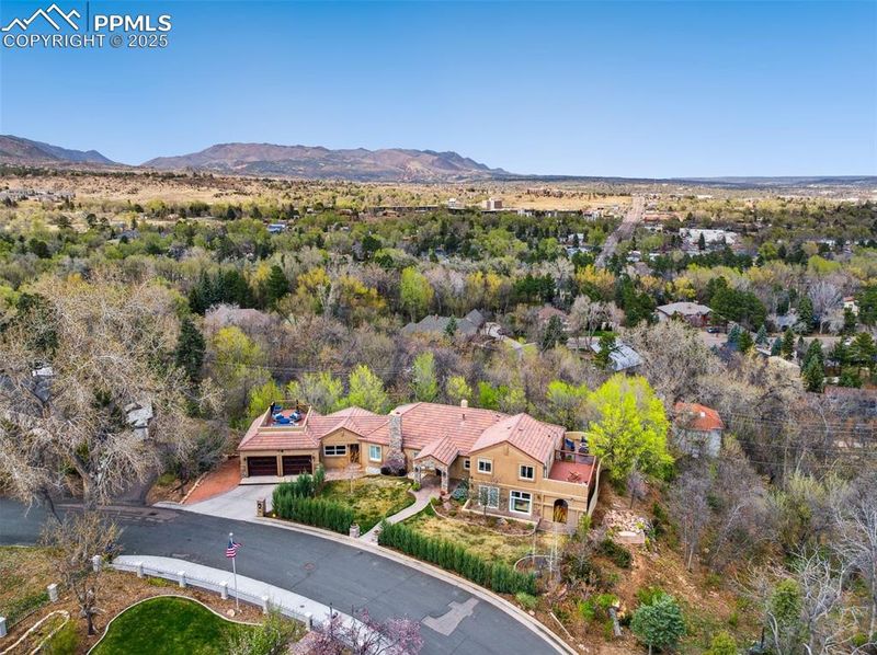 16 Polo Cir, Colorado Springs, CO 80906