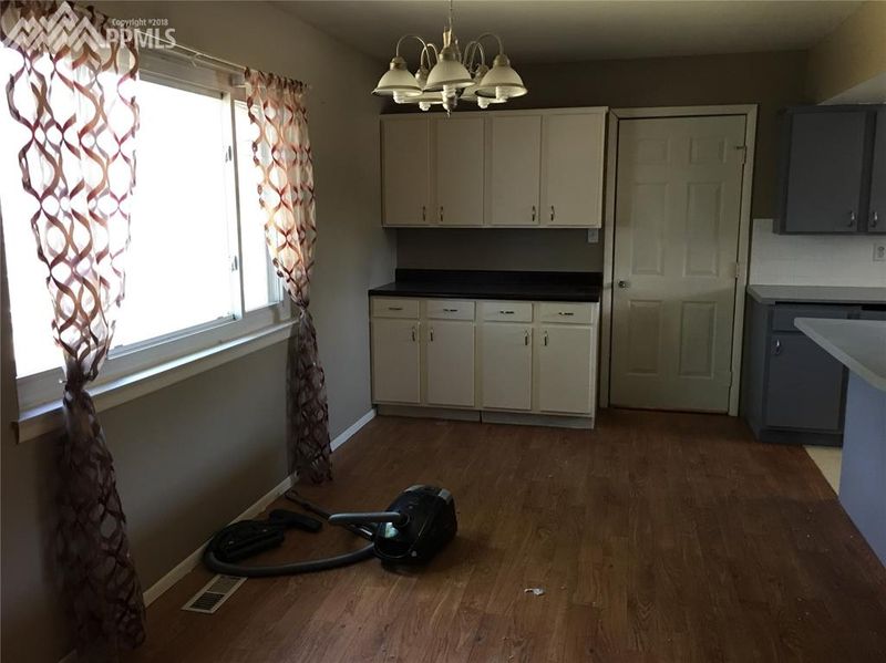 160 Harvard St, Colorado Springs, CO 80911