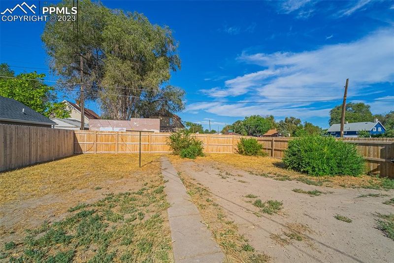 1601 Cedar St, Pueblo, CO 81004