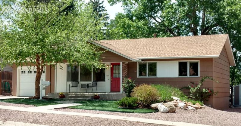 1602 Holmes Dr, Colorado Springs, CO 80909