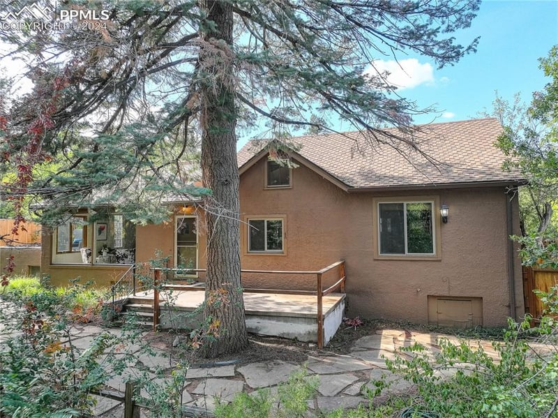 1604 Cheyenne Rd, Colorado Springs, CO 80906