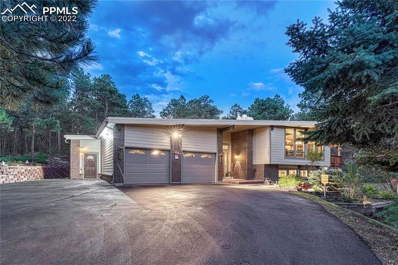 1605 Woodmoor Dr, Monument, CO 80132