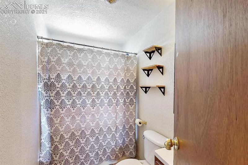 1608 E 15th St, Pueblo, CO 81001