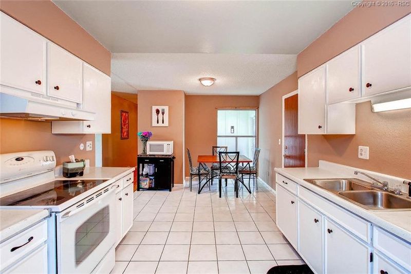 1608 Rushmore Dr, Colorado Springs, CO 80910