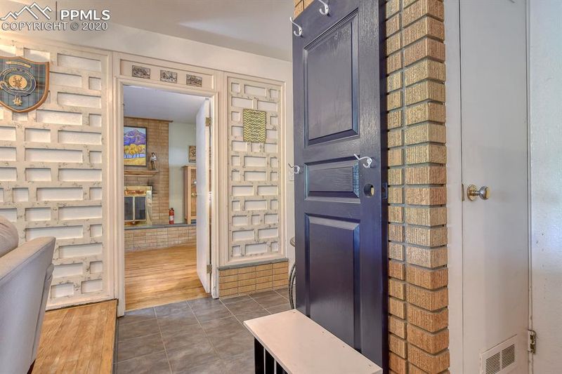 1609 Main St, Colorado Springs, CO 80911