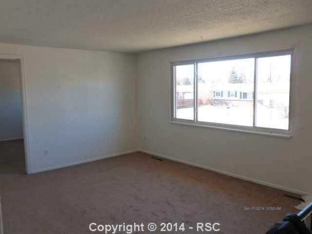 1609 Prado Dr, Fountain, CO 80817