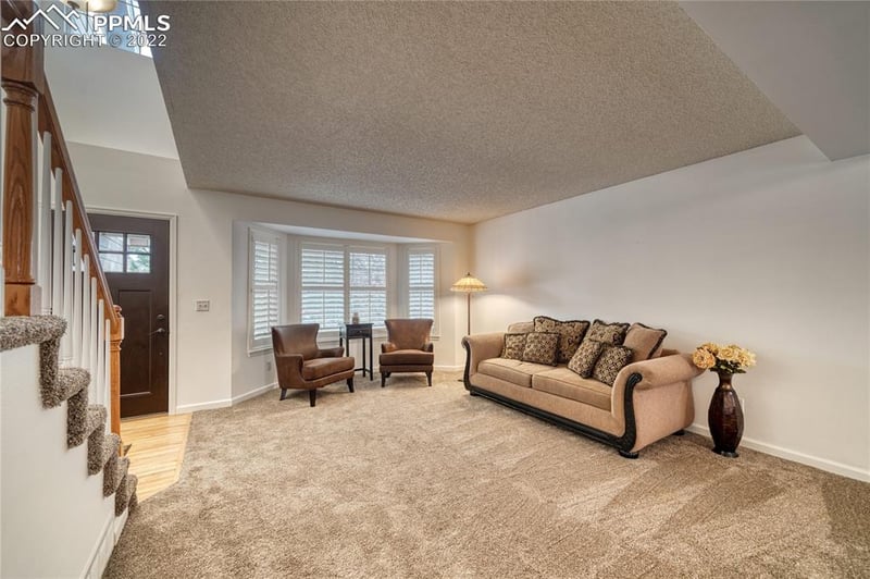 1610 Oakley Ct, Colorado Springs, CO 80919