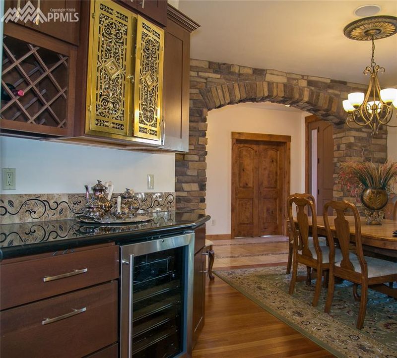 16109 Forest Light Dr, Colorado Springs, CO 80908