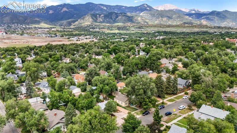 1611 Kiowa St, Colorado Springs, CO 80904