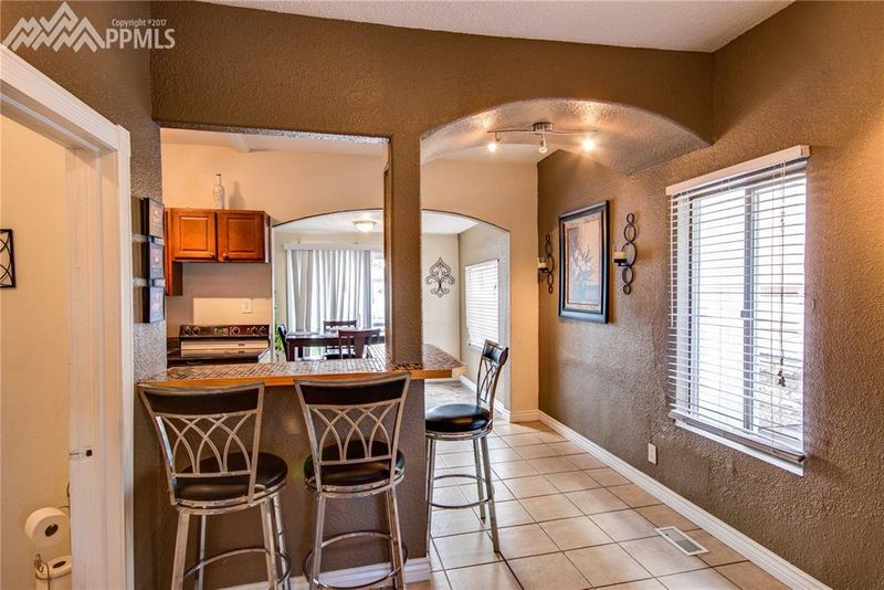 1611 Pine St, Pueblo, CO 81004