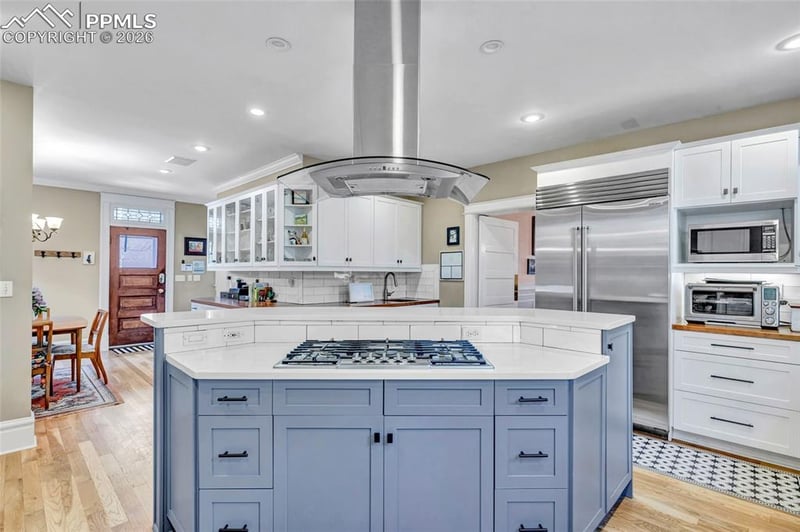 1611 Wood Ave, Colorado Springs, CO 80907