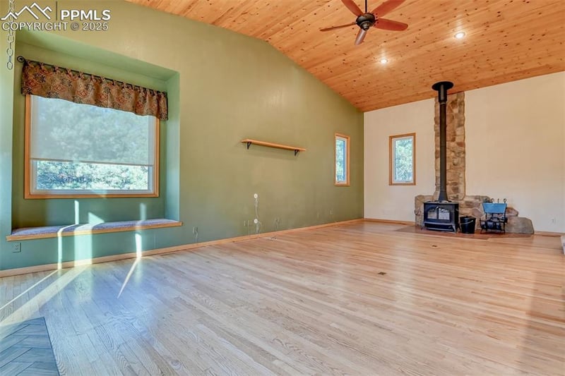 16111 Roller Coaster Rd, Colorado Springs, CO 80921