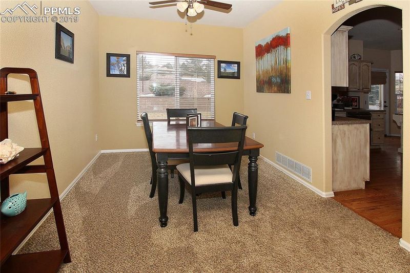 1612 Lookout Springs Dr, Colorado Springs, CO 80921
