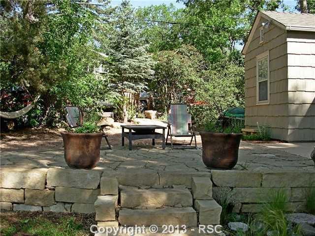 1614 Cheyenne Blvd, Colorado Springs, CO 80906