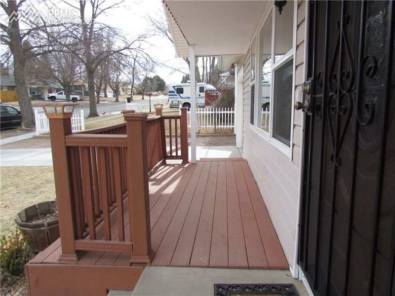 1614 Holmes Dr, Colorado Springs, CO 80909