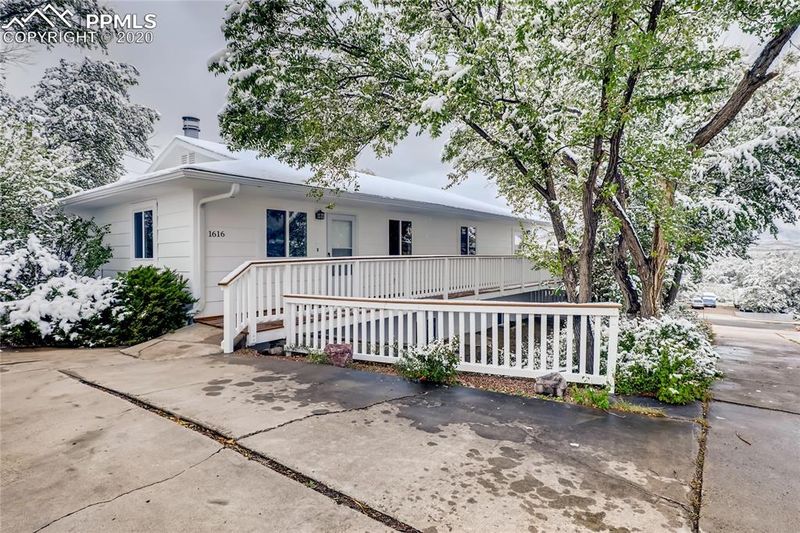 1614 Manitou Blvd, Colorado Springs, CO 80904