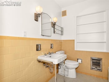 1619 Culebra Pl, Colorado Springs, CO 80907