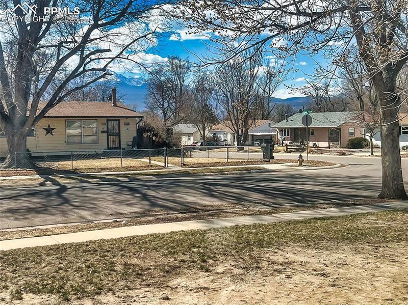 1619 Edith Ln, Colorado Springs, CO 80909